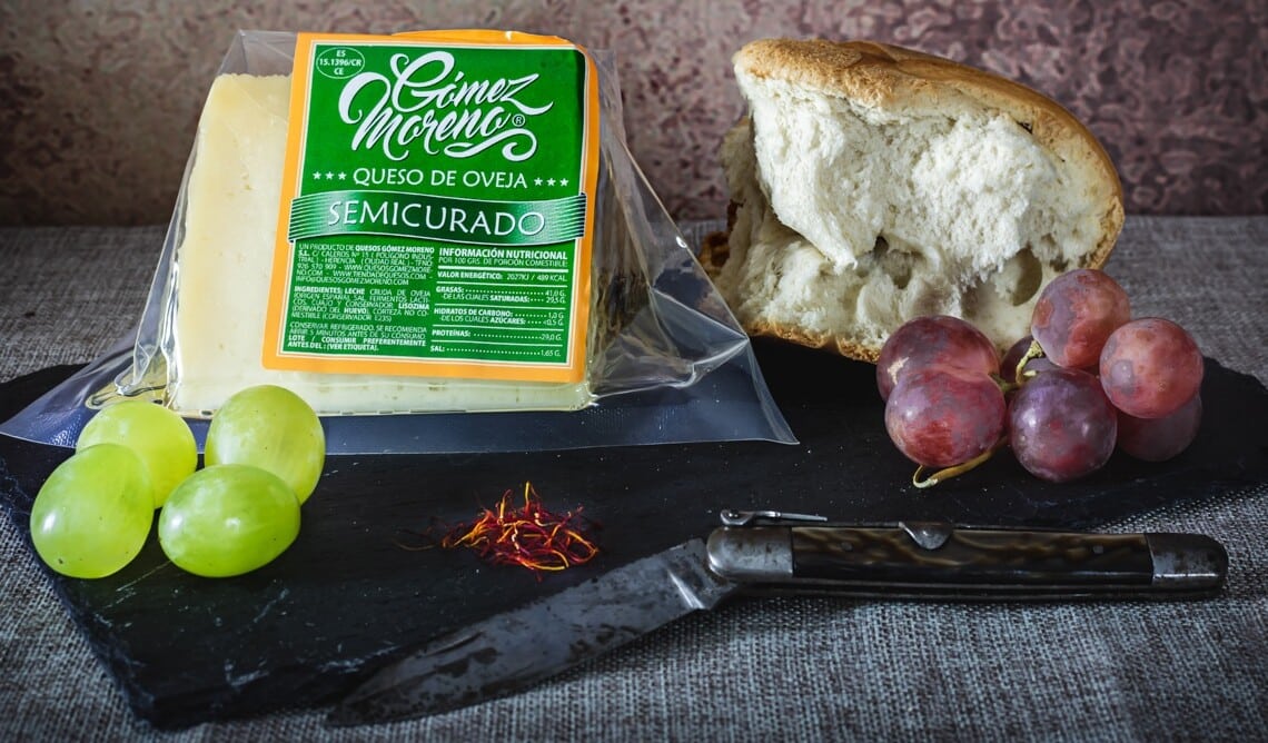 Semicured cheese Gomez Moreno wedge photo