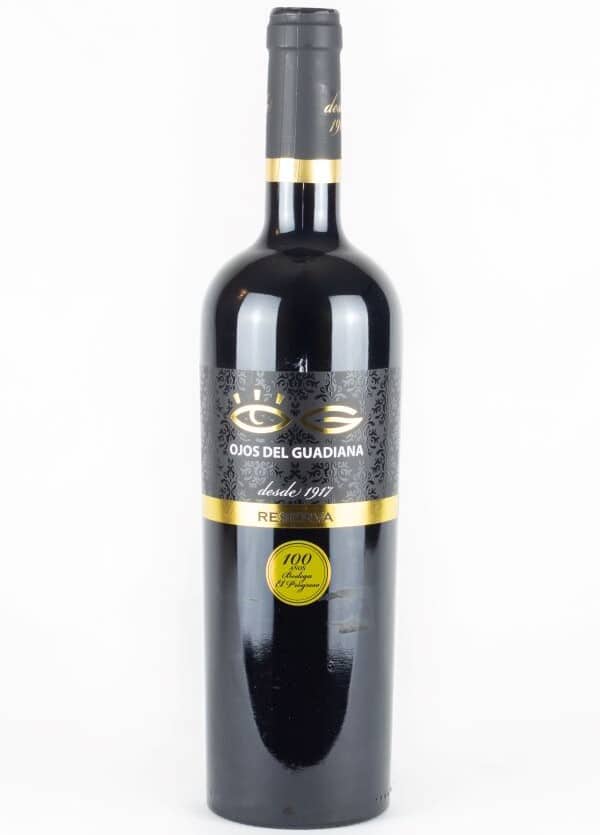 Ojos De Guadiana Reserva red wine bottle photo