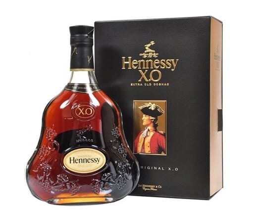 Foto de botella de cognac Hennessy X.O. Estuche